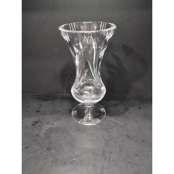 Floral Pattern Vintage Cut Crystal Footed Vase, Etched Decor,‎ Low Stem Vase - Picture 5 of 10